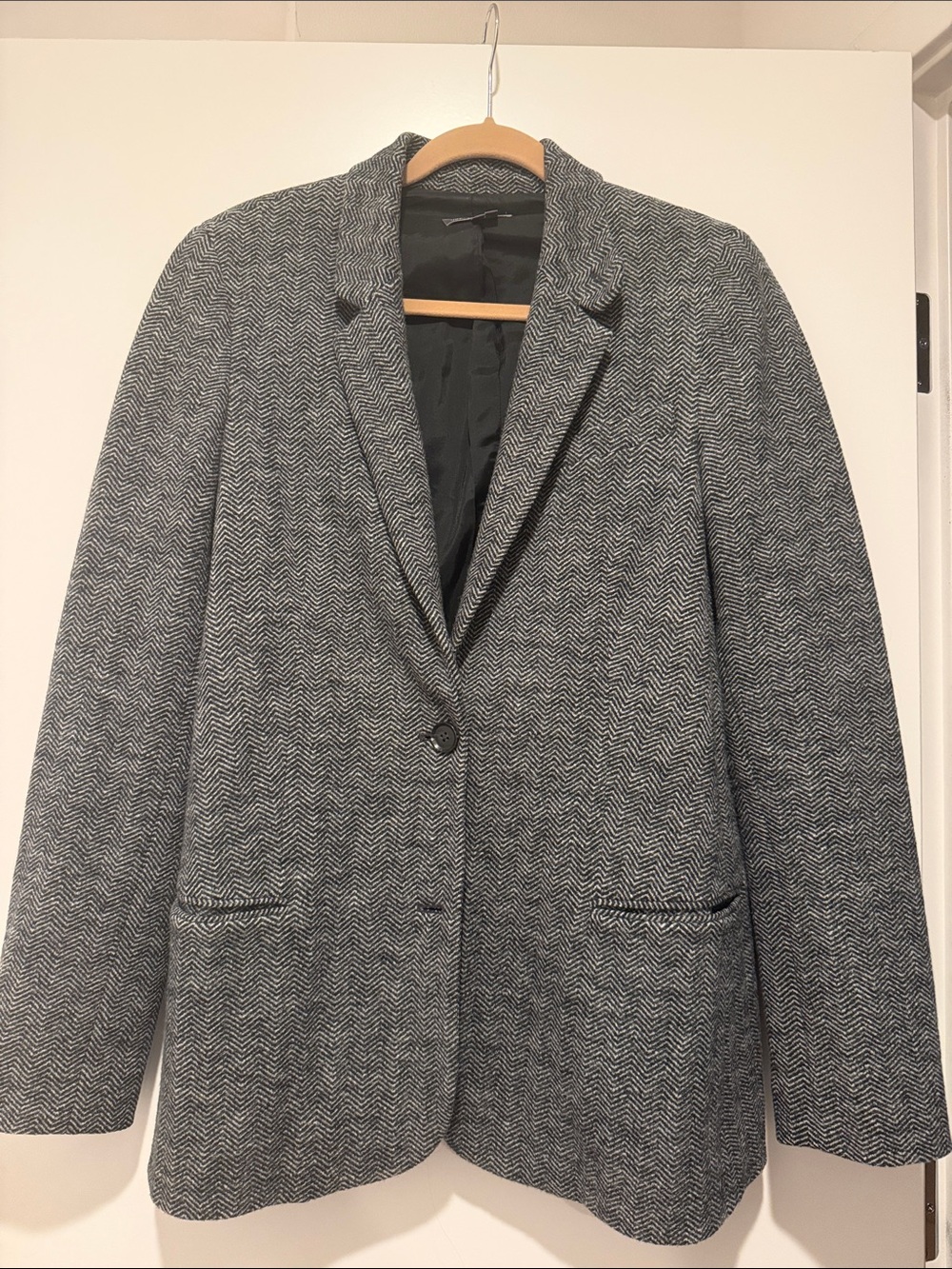Vince Gray Herringbone Single-Button Blazer (Size 12)